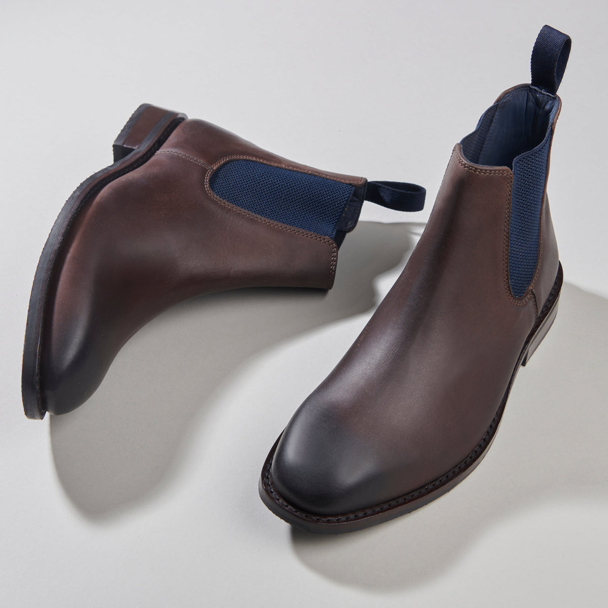 Chelsea Chisel Toe - Bees Wax Brown - styled
