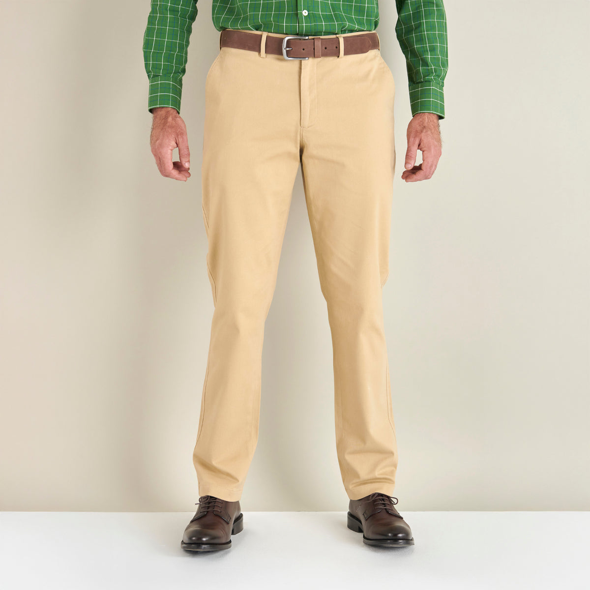 Slim Chino - Taupe - Lifestyle Front